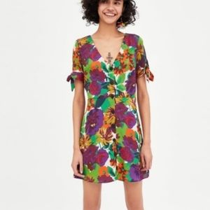 Zara Floral Retro Middle Buttons Mini Dress M